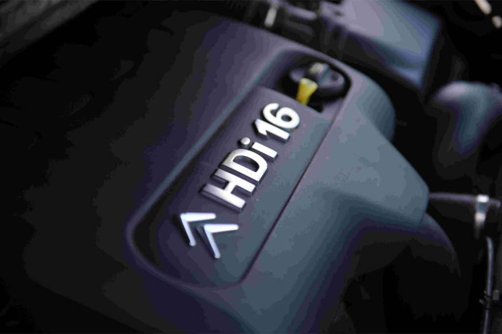 Citroën C5 Kombi 2005: Specificaties, Eigenschappen en Ervaringen 5 Zahnriemenwechsel Citroen C5 1024x681 2